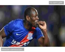 弗林蓬倒三角传球 赫拉芬贝赫推射破门